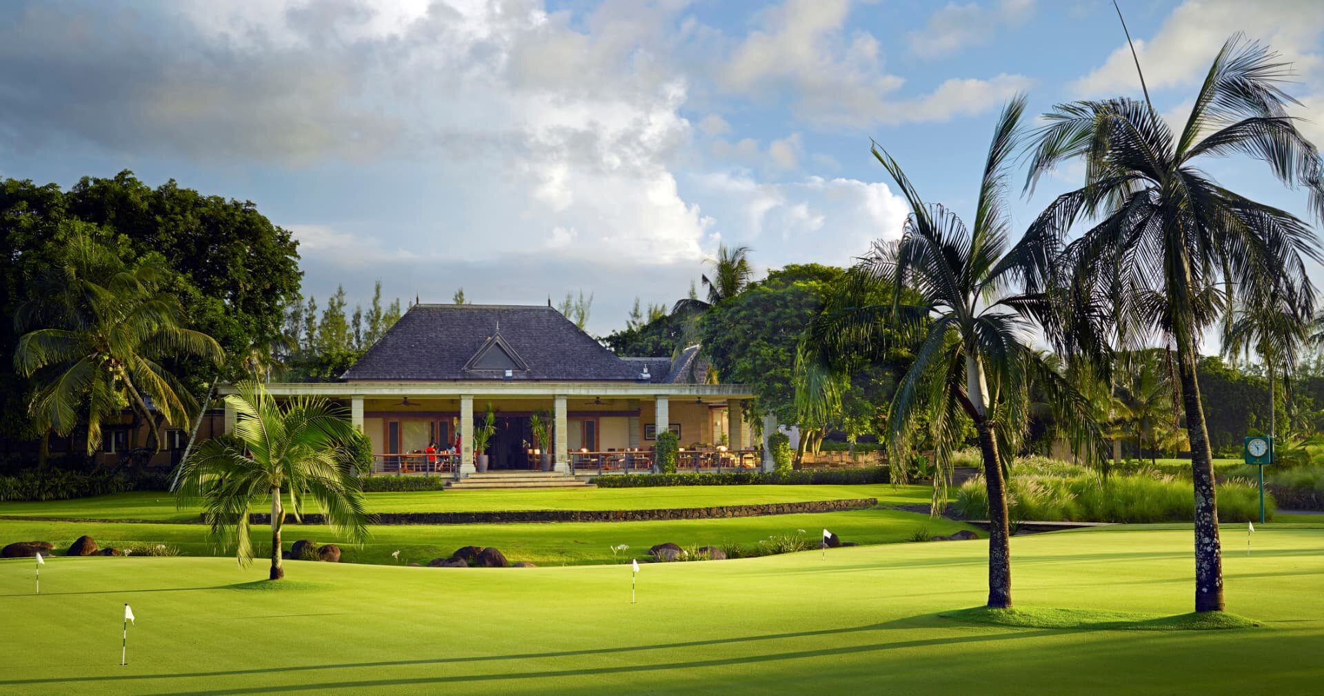 Clubhouse at Heritage Le Château